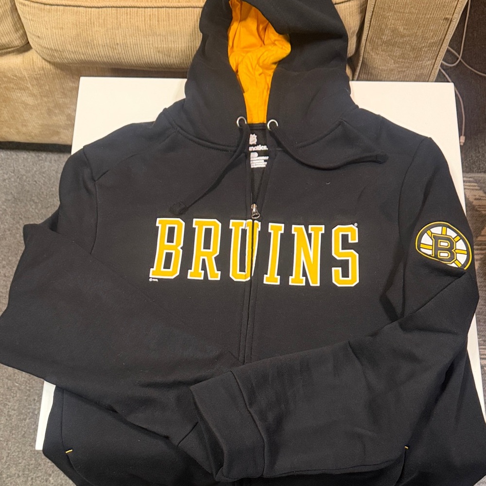 Fanatics Black and Yellow Bruins Zip Up Sweater